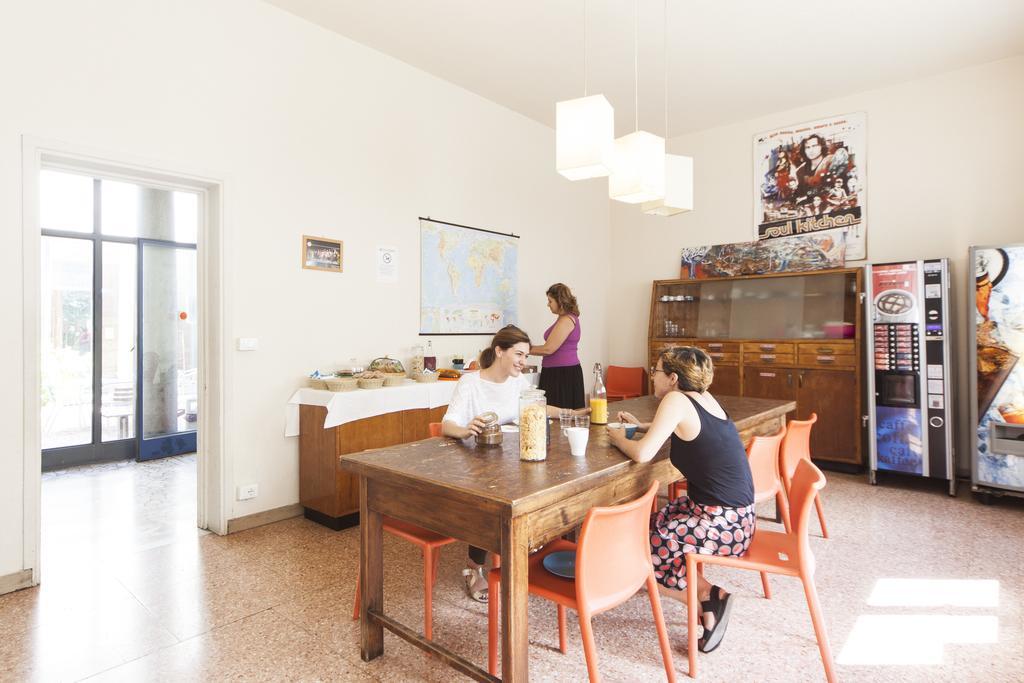 Ostellolinda Milano Eksteriør billede
